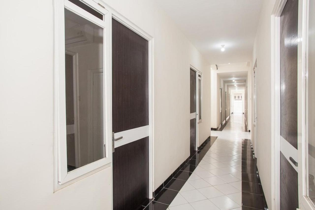 Syariah Cozy Residence Маланг Екстериор снимка